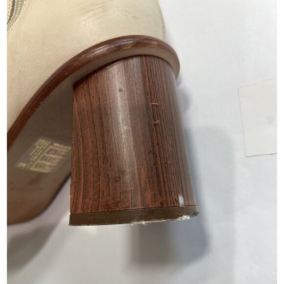 Alohas East Boots in Ivory Leather - Picture 8 of 12